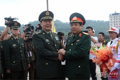 Vietnam-China hold joint border friendship exchange - ảnh 1